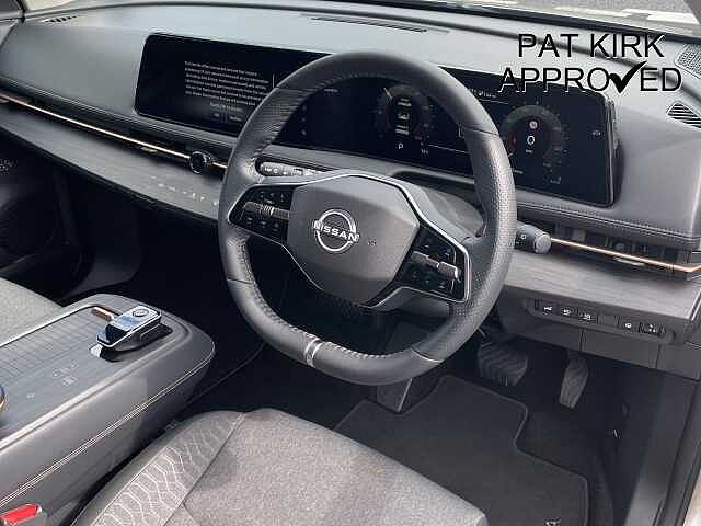Nissan Ariya 63B ADVANCE *22Kwh CHARGER,SKY PACK,