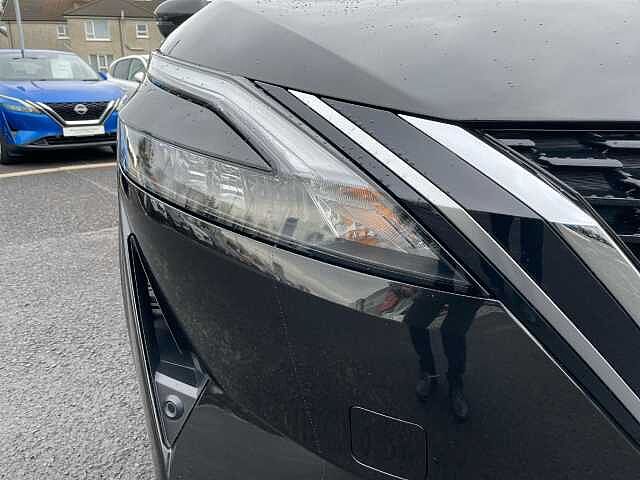 Nissan Qashqai 1.3 DiG-T MH N-Connecta 5dr