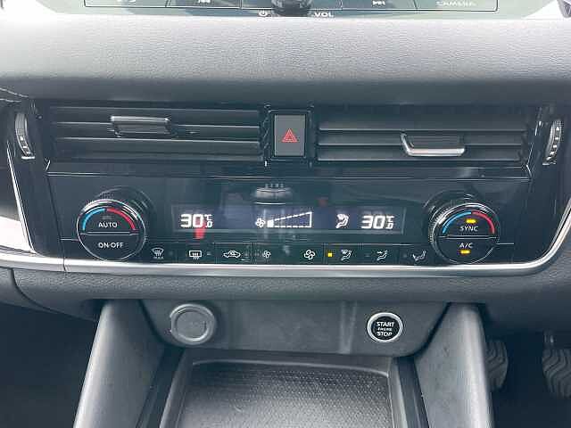 Nissan Qashqai 1.3 DiG-T MH N-Connecta 5dr
