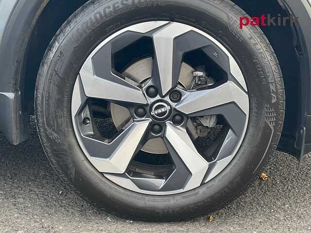 Nissan Qashqai 1.3 DiG-T MH N-Connecta 5dr