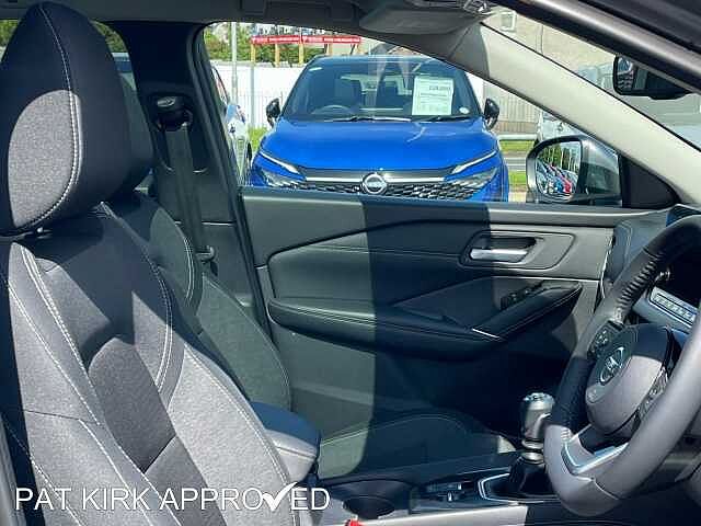 Nissan Qashqai 1.3 DiG-T MH N-Connecta 5dr