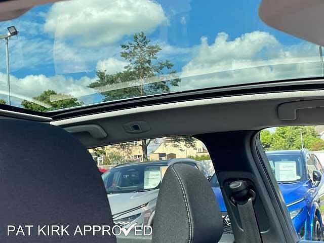 Nissan Qashqai 1.3 DiG-T MH N-Connecta 5dr