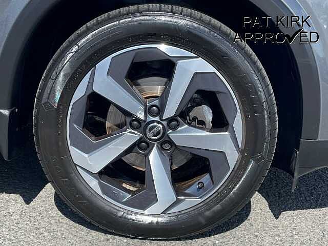 Nissan Qashqai 1.3 DiG-T MH N-Connecta 5dr