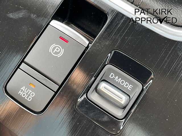 Nissan Qashqai 1.3 DiG-T MH Premiere Edition 5dr