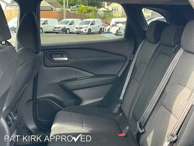 Nissan Qashqai 1.3 DiG-T MH Premiere Edition 5dr