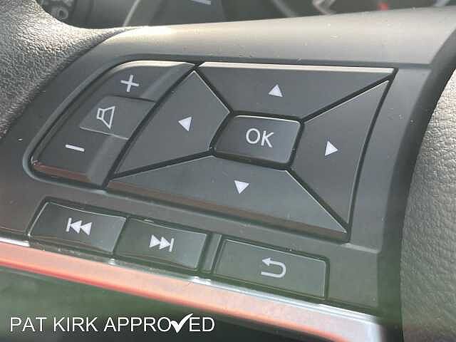 Nissan Juke 1.0 DiG-T Acenta 5dr DCT