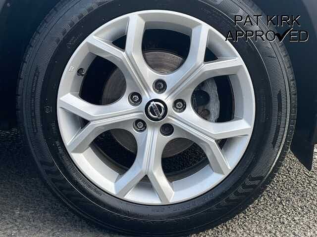 Nissan Juke 1.0 DiG-T Acenta 5dr DCT