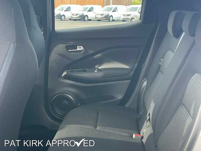 Nissan Juke 1.0 DiG-T Acenta 5dr DCT