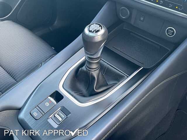 Nissan Qashqai 1.3 DiG-T MH Tekna 5dr