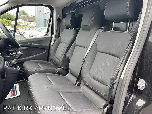 Nissan Primastar 2.0 dCi 130ps H1 Tekna Van
